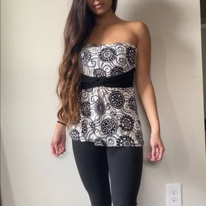 Black and white flowy bandeau top
